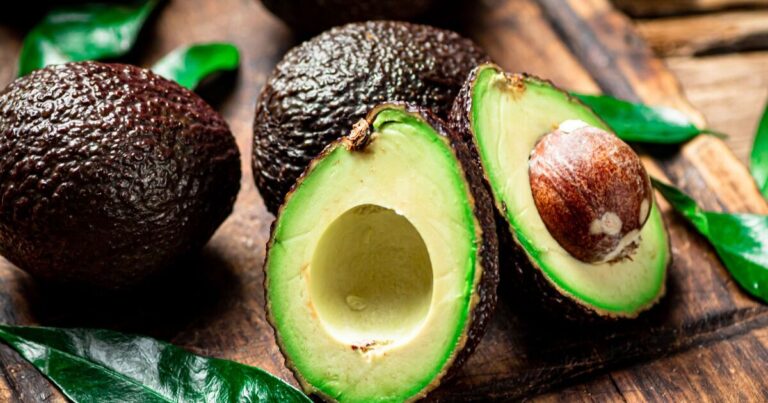 Avocado will stay fresh for 30 days if kept with 1 ingredient