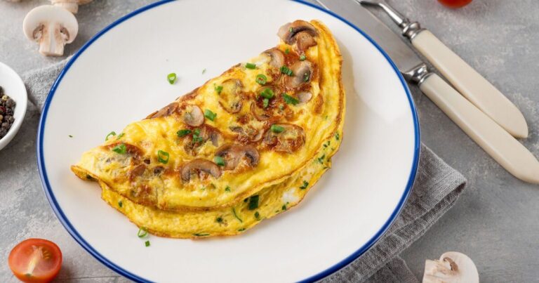 Omelettes will be tastier if you add 1 ingredient before serving