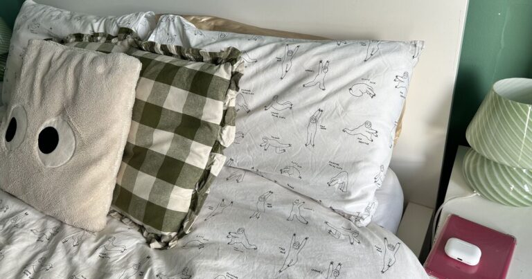 I fall asleep instantly every night by listening to unusual noise