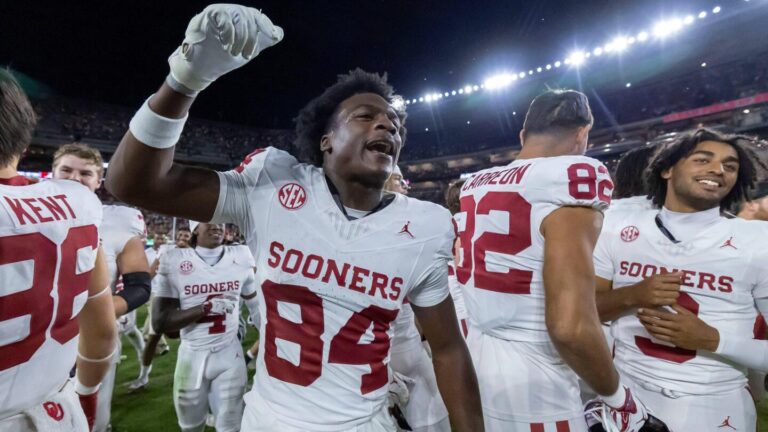 No. 11 Oklahoma travels with its defense again and upsets No. 4 Alabama 23-21