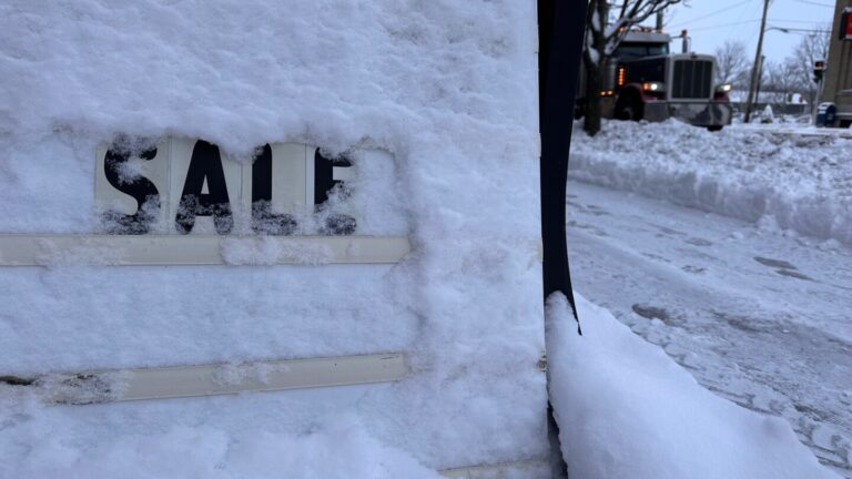 Winter storm warnings posted for rest of Thanksgiving weekend