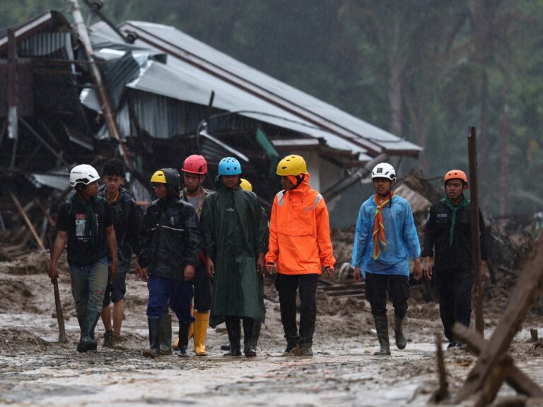 Indonesia counts human cost as more climate change warnings sounded | Environment News