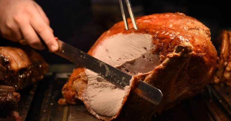 How to cook ‘delicious and juicy’ turkey without using the oven