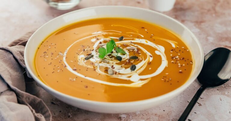 I asked 4 chefs how to make soup thicker — they all agreed on same ingredient