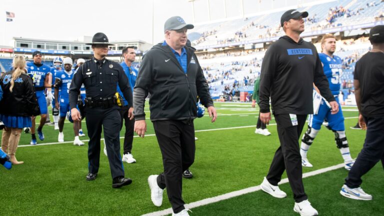 Kentucky fires coach Mark Stoops after his 13th season