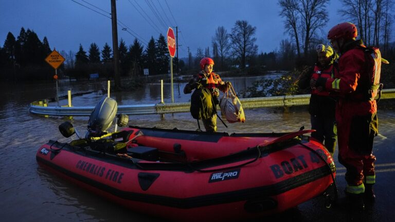 Pacific Northwest prepares for another round of damaging rain