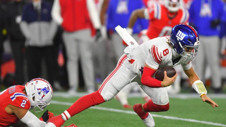 Another hard hit to Jaxson Dart underscores tough return for Giants rookie quarterback