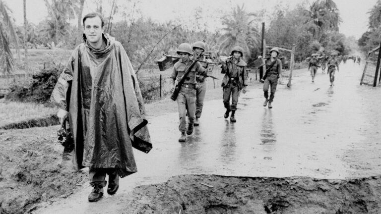 Peter Arnett, who reported on the Vietnam and Gulf wars, has died