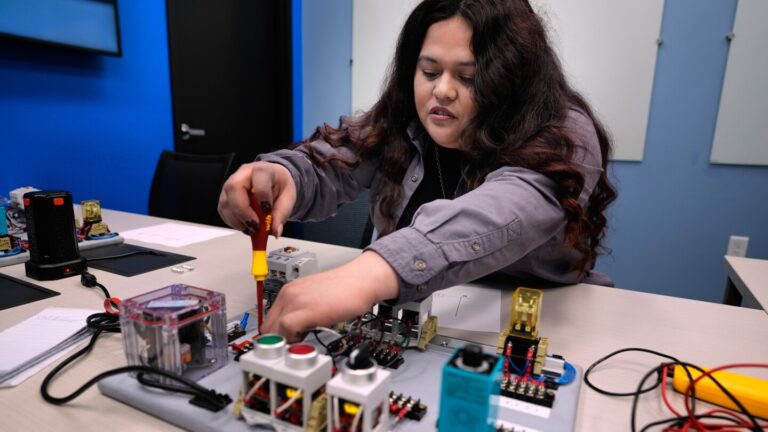 Walmart and other US companies struggle to replace retiring tradespeople