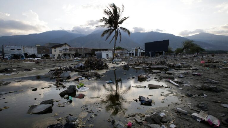 911 calls during July Fourth flood in Texas reveal desperation and chaos