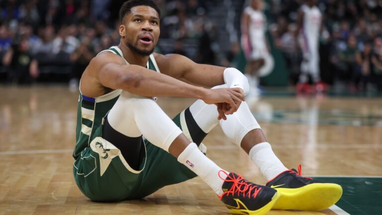 Antetokounmpo leaves Bucks’ game with Pistons after straining right calf in first quarter