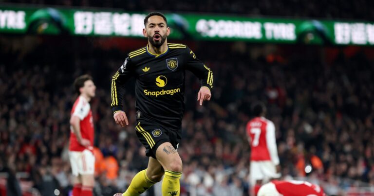 Manchester United dent Arsenal’s title bid with dramatic 3-2 win | Football News