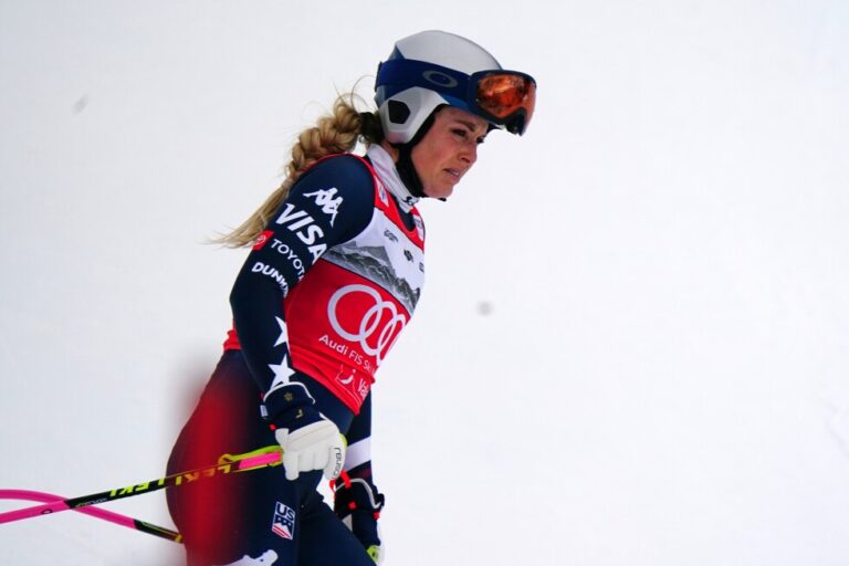 Lindsey Vonn left limping after crash in final downhill race before Milan Cortina Olympics