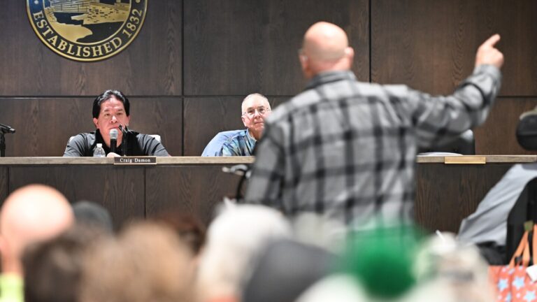 Tech companies increasingly defeated by communities opposed to data centers