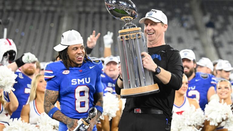 Jennings throws for 278 yards to lead SMU to 24-19 Holiday Bowl win over No. 21 Arizona