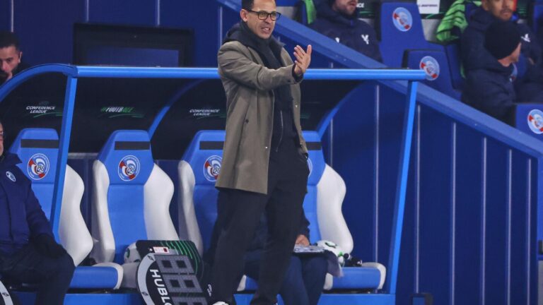 Chelsea appoints Liam Rosenior as manager to 2032