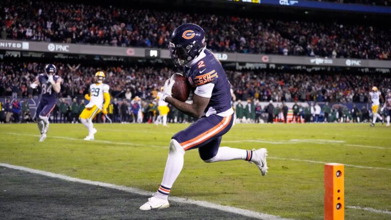 Caleb Williams and Bears rally to beat Packers 31-27